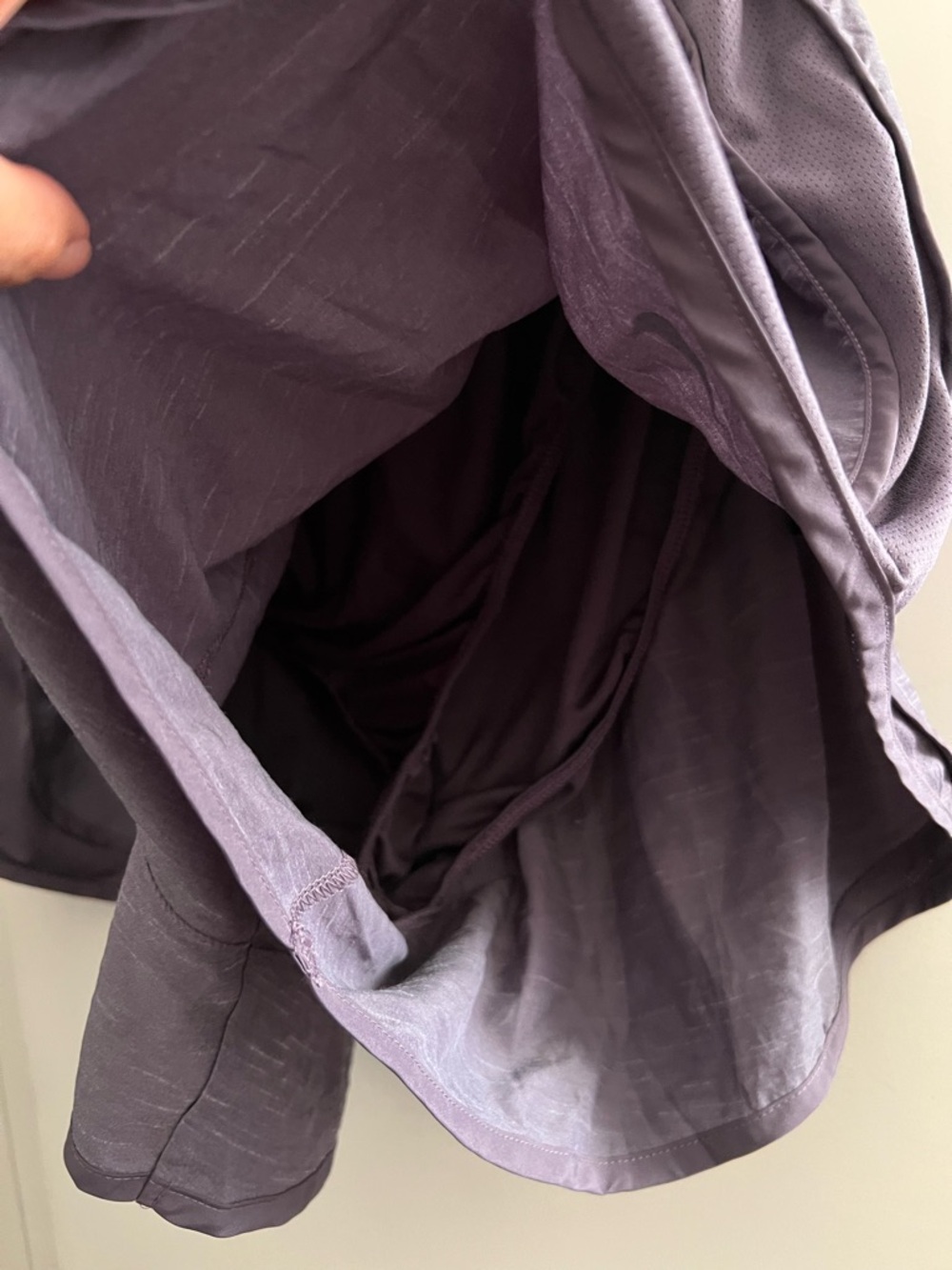 Nike Women’s Dark Purple Athletic Running Shorts 3X - Picture 3 of 5